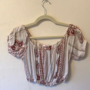 Off the shoulder crop